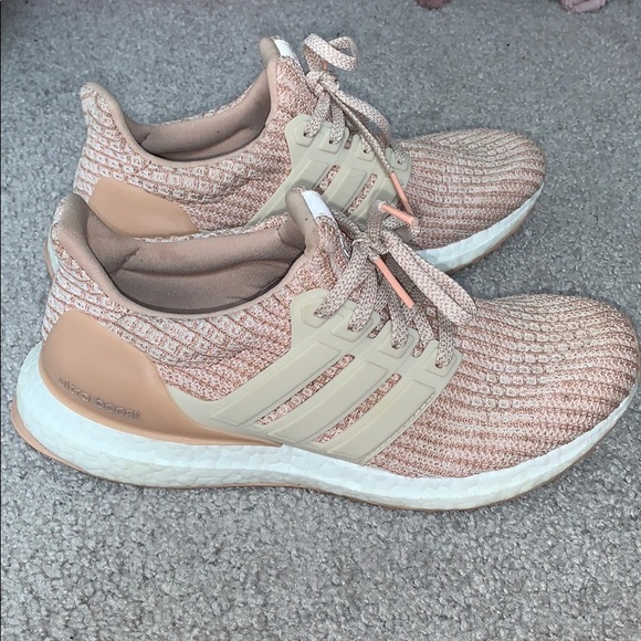 adidas Ultra Boost 4.0 Carbon White CM8116 sports ha.com